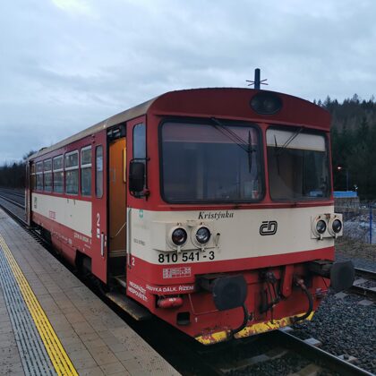 810 541 - 3 Kristýnka na konečné ve stanici Hronov, 3.2.2020, 7:32