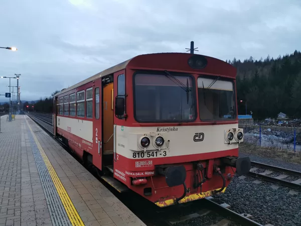 810 541 - 3 Kristýnka na konečné ve stanici Hronov, 3.2.2020, 7:32
